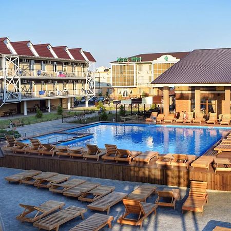 Baza Otdykha Jules Verne Hotel Zatoka Kültér fotó