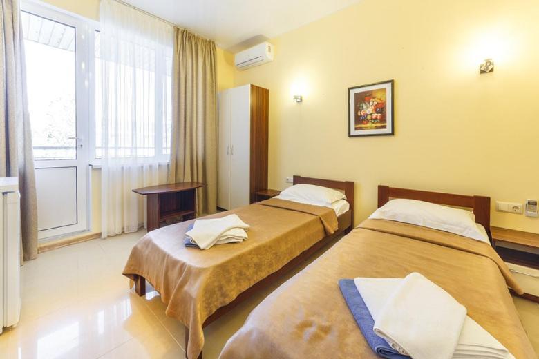 Baza Otdykha Jules Verne Hotel Zatoka Kültér fotó