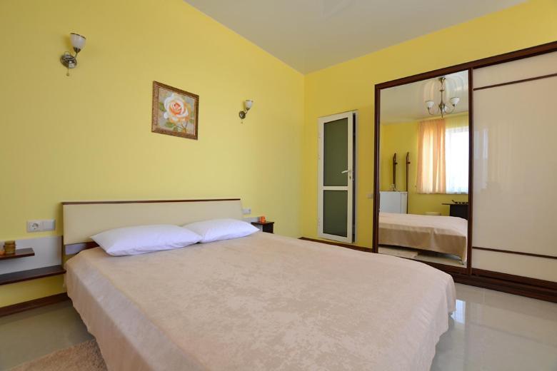 Baza Otdykha Jules Verne Hotel Zatoka Kültér fotó