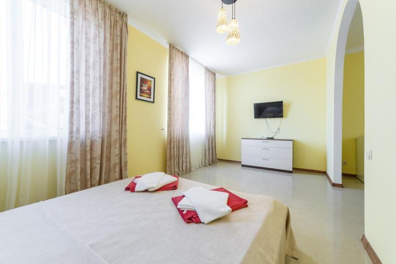 Baza Otdykha Jules Verne Hotel Zatoka Kültér fotó